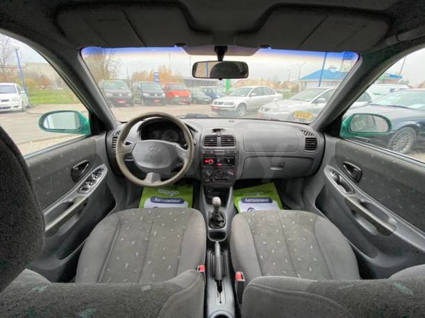 Hyundai Accent LC, 2000 г.