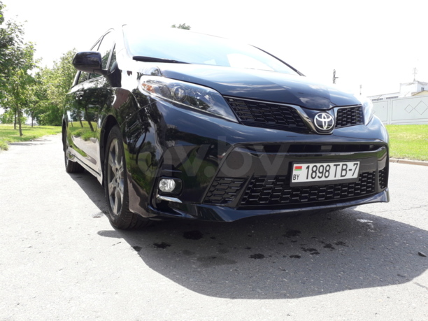 Toyota Sienna III (XL30), 7 мест, 2017 г.