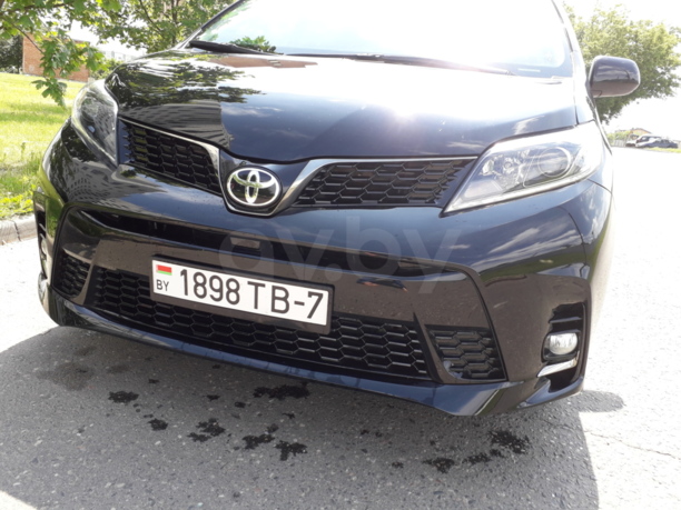 Toyota Sienna III (XL30), 7 мест, 2017 г.