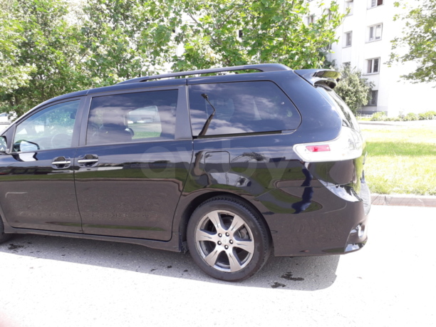 Toyota Sienna III (XL30), 7 мест, 2017 г.