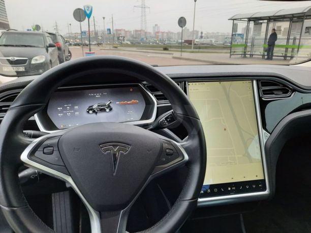 Tesla Model S I, 2014 г.