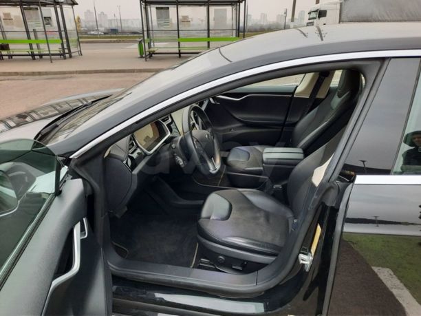 Tesla Model S I, 2014 г.