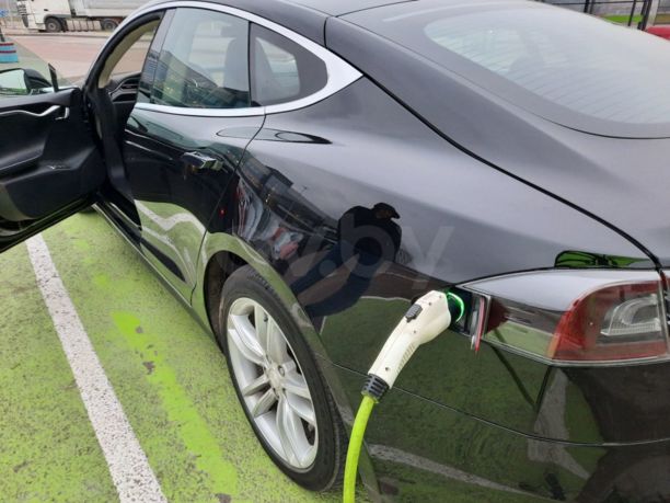 Tesla Model S I, 2014 г.