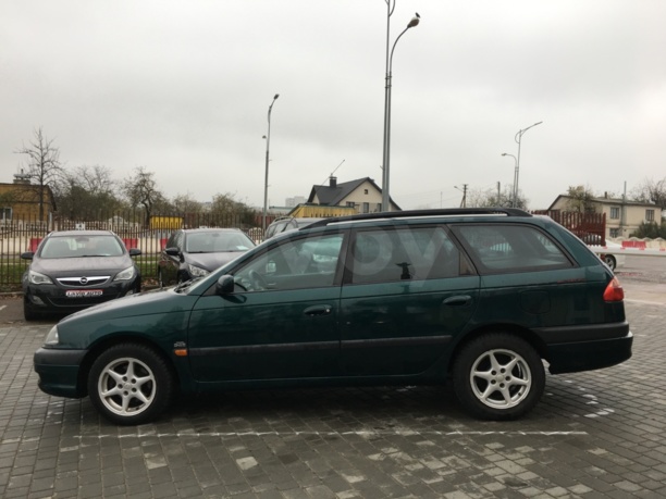 Toyota Avensis I (T220) · Рестайлинг, 2001 г.