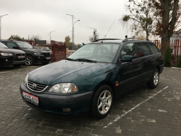 Toyota Avensis I (T220) · Рестайлинг, 2001 г.
