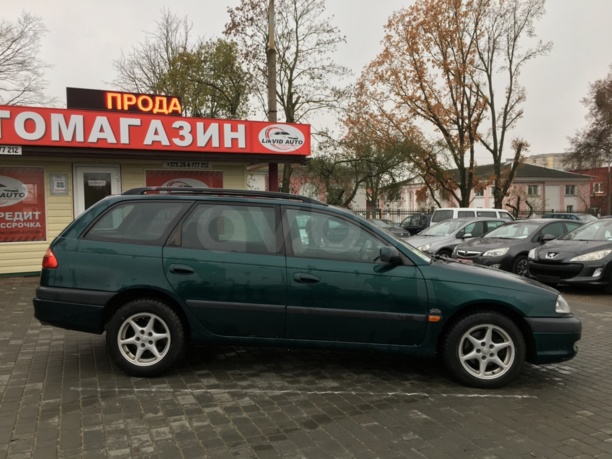 Toyota Avensis I (T220) · Рестайлинг, 2001 г.