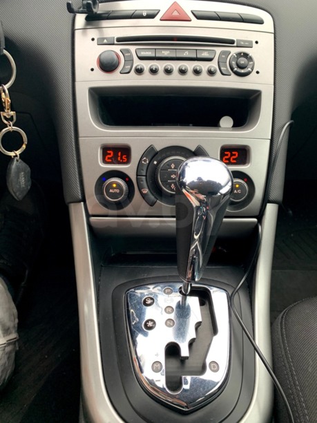 Peugeot 308 T7 · Рестайлинг, 2012 г.