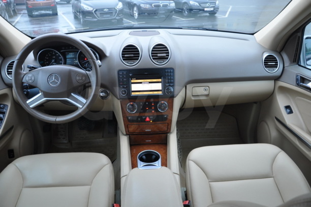 Mercedes-Benz M-Класс W164 · Рестайлинг, 5 мест, 2009 г.