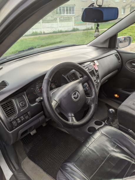 Mazda MPV II, 2002 г.