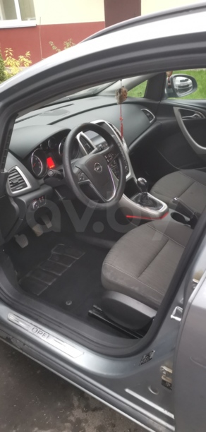 Opel Astra J, 2011 г.