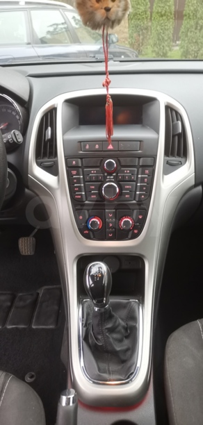 Opel Astra J, 2011 г.