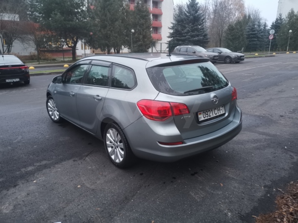 Opel Astra J, 2011 г.