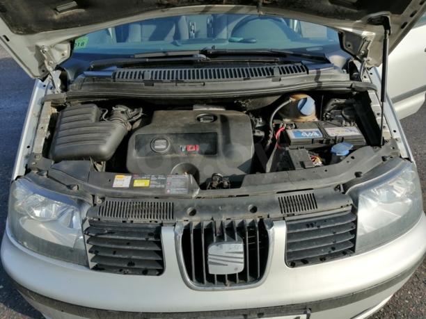 SEAT Alhambra I · Рестайлинг, 5 мест, 2001 г.