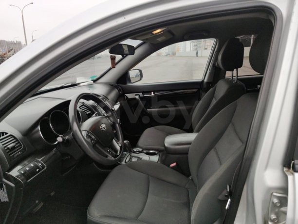 Kia Sorento II, 5 мест, 2011 г.