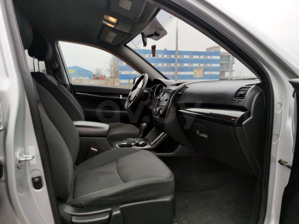 Kia Sorento II, 5 мест, 2011 г.