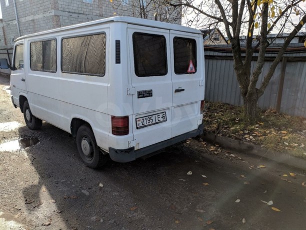 Mercedes-Benz MB100, 1995 г.