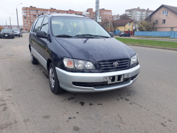 Toyota Picnic, 7 мест, 2000 г.