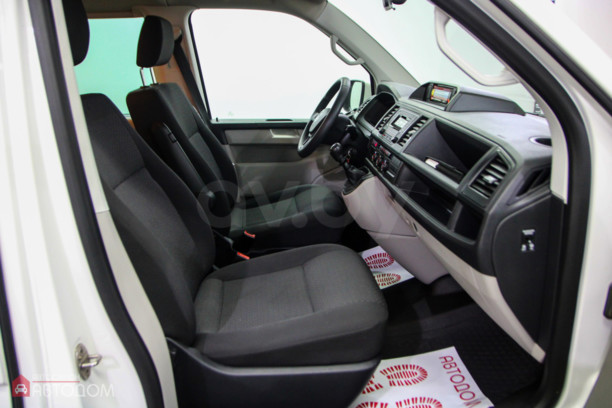 Volkswagen Caravelle T6, 2016 г.