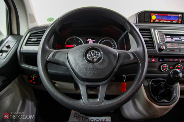Volkswagen Caravelle T6, 2016 г.