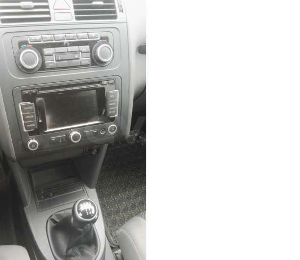 Volkswagen Touran II, 7 мест, 2011 г.