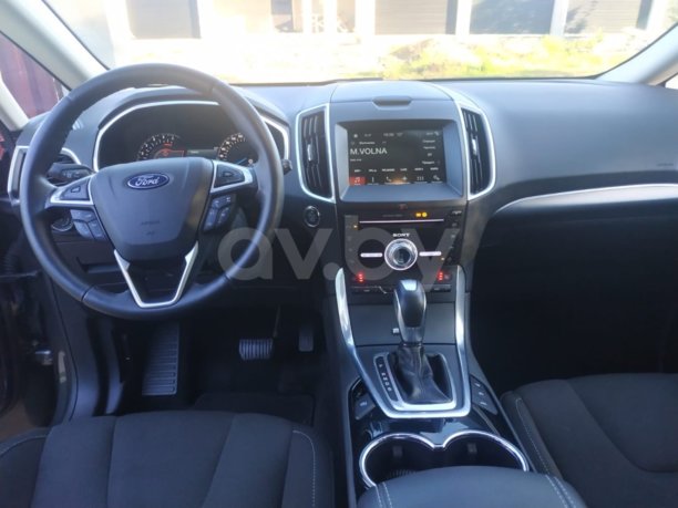 Ford S-MAX II, 5 мест, 2016 г.
