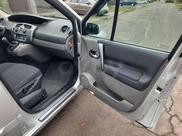 Renault Grand Scenic II · Рестайлинг, 7 мест, 2007 г.