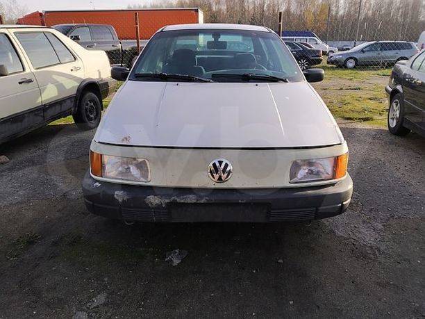 Volkswagen Passat B3, 1988 г.