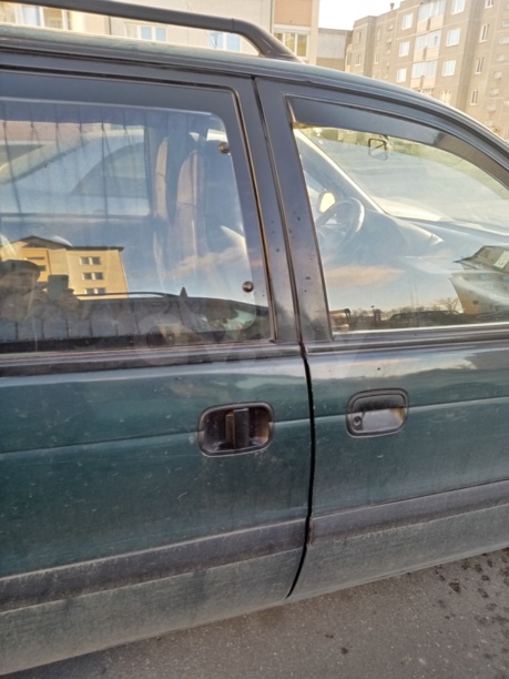 Mitsubishi Space Runner I, 1995 г.