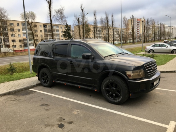 Infiniti QX56 I, 7 мест, 2004 г.