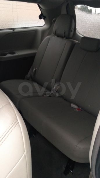 Toyota Sienna III (XL30), 7 мест, 2018 г.