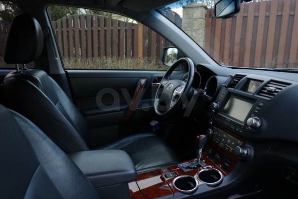 Toyota Highlander II (XU40) · Рестайлинг, 7 мест, 2013 г.