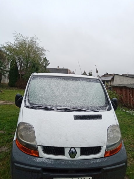 Renault Trafic пасс., белый цвет, 2002 г.