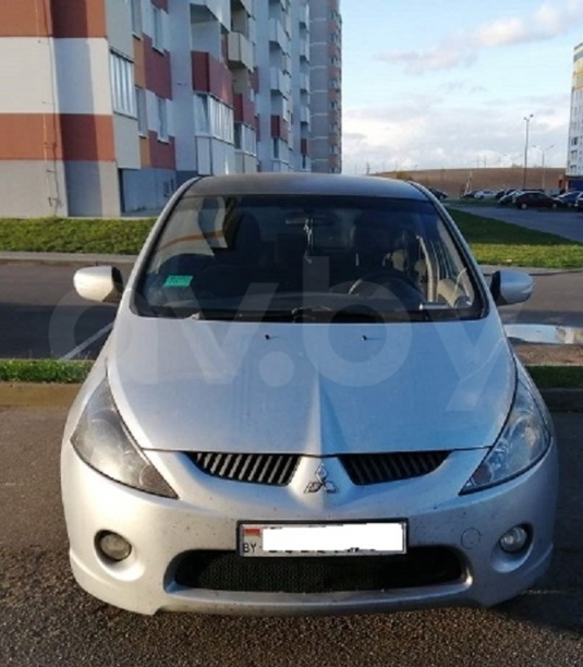 Mitsubishi Grandis, 7 мест, 2006 г.