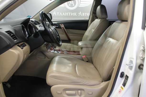 Toyota Highlander II (XU40) · Рестайлинг, 2011 г.