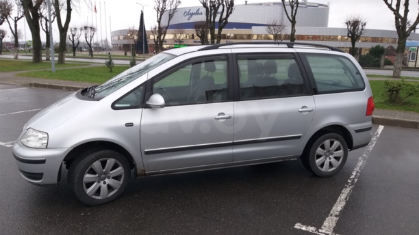 Volkswagen Sharan I · 2-й рестайлинг, 5 мест, 2005 г.