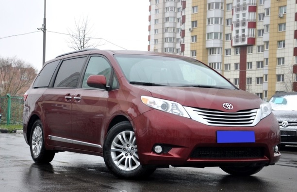 Toyota Sienna III (XL30), 7 мест, 2017 г.