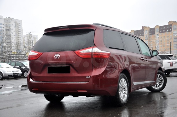Toyota Sienna III (XL30), 7 мест, 2017 г.