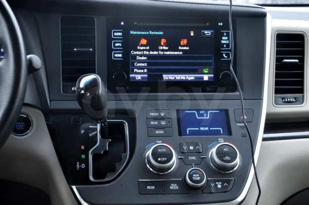 Toyota Sienna III (XL30), 7 мест, 2017 г.