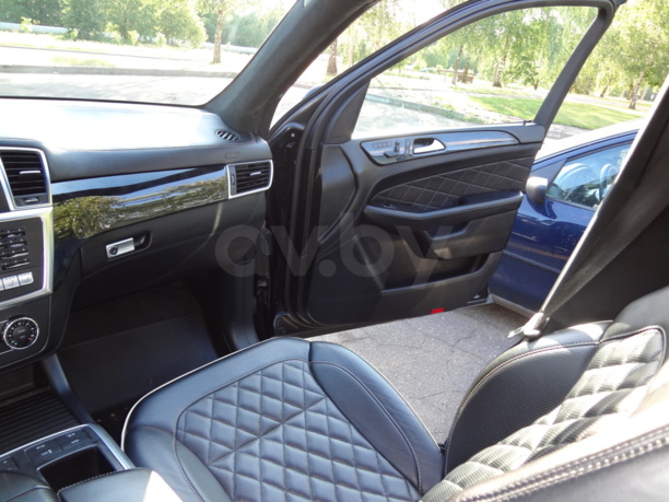 Mercedes-Benz M-Класс W166, 5 мест, 2012 г.