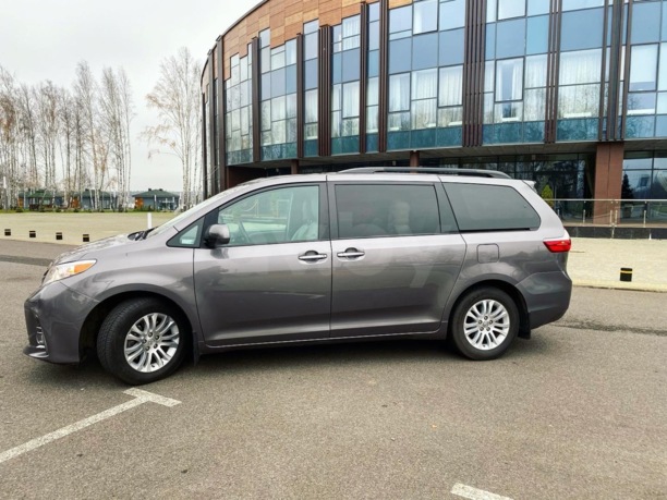 Toyota Sienna III (XL30), 2017 г.
