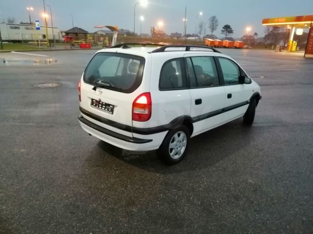 Opel Zafira A, 7 мест, 1999 г.