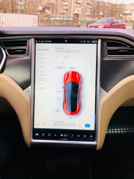Tesla Model S I, 2013 г.