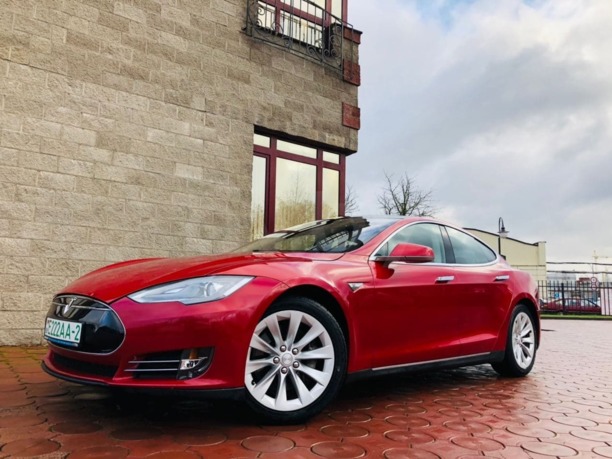 Tesla Model S I, 2013 г.