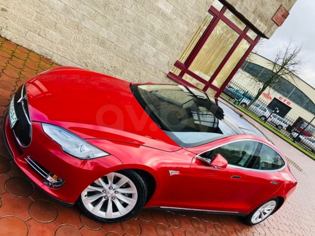 Tesla Model S I, 2013 г.