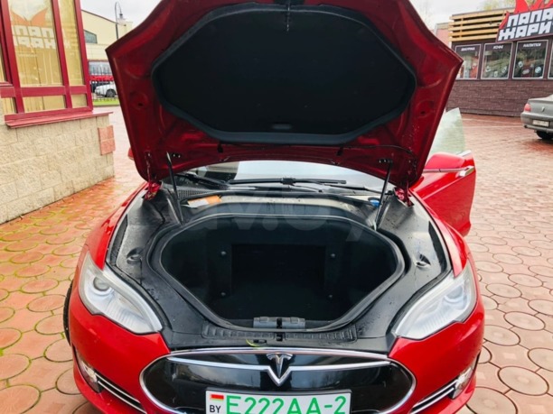 Tesla Model S I, 2013 г.