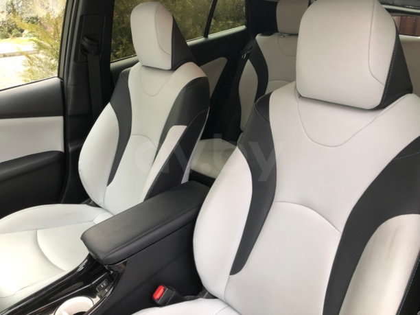 Toyota Prius Prime, 2017 г.