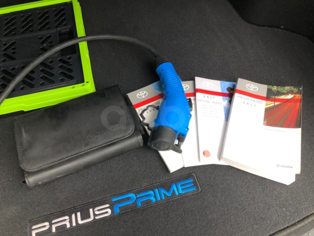 Toyota Prius Prime, 2017 г.