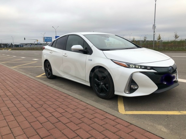 Toyota Prius Prime, 2017 г.