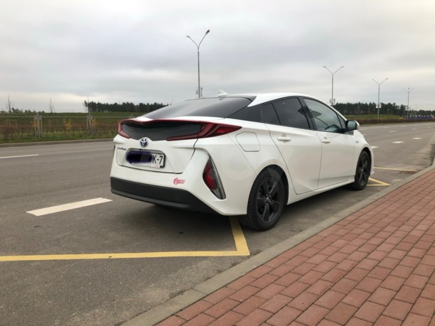 Toyota Prius Prime, 2017 г.