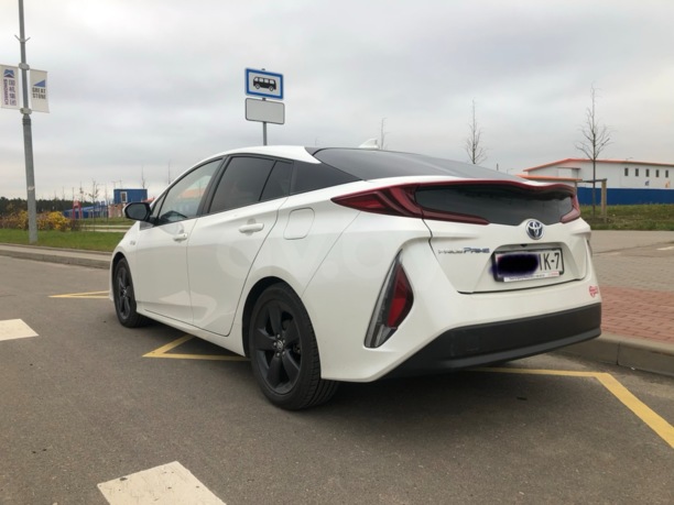 Toyota Prius Prime, 2017 г.